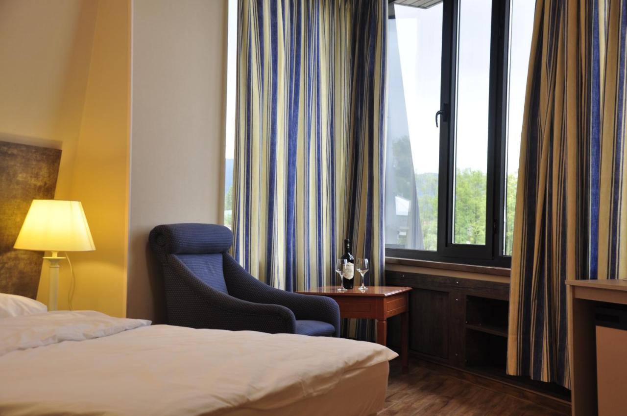Central Hotel Ckaltubo Zewnętrze zdjęcie