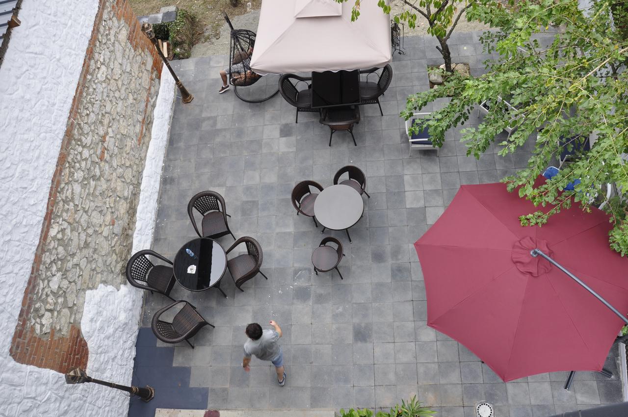 Central Hotel Ckaltubo Zewnętrze zdjęcie